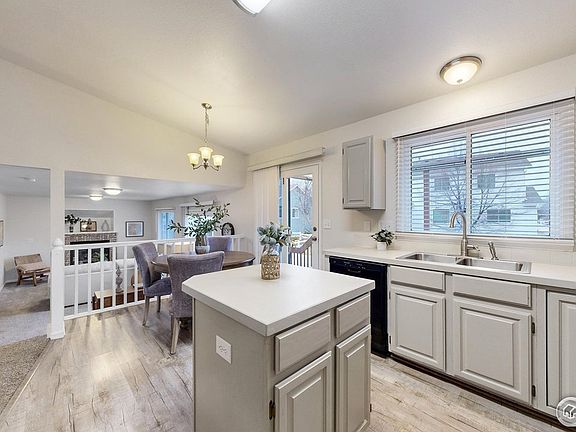 5th image of 419 Amelia Ct