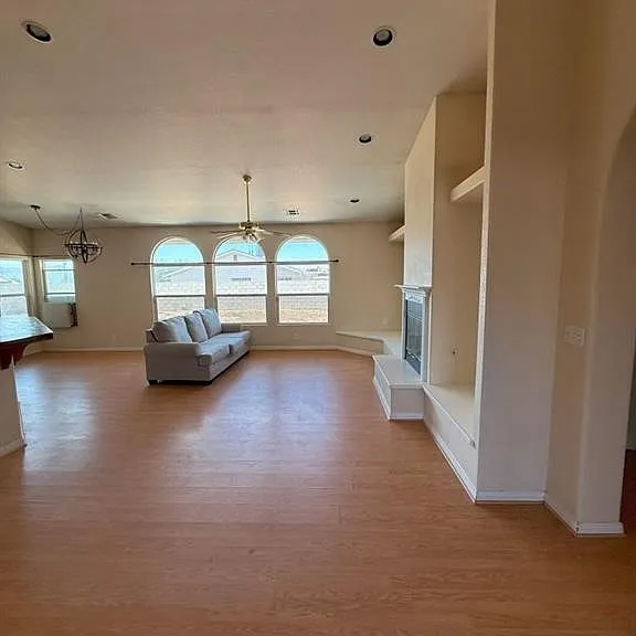 9425 Evelyn Ave — Photo 11