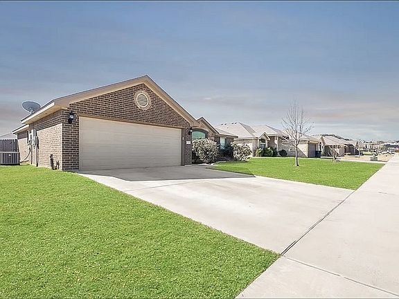 2nd image of 3508 Sands Ln
