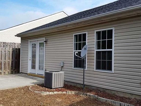 5th image of 226 Philmont Dr