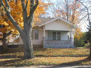 402 SE 11th St, Washington, IN