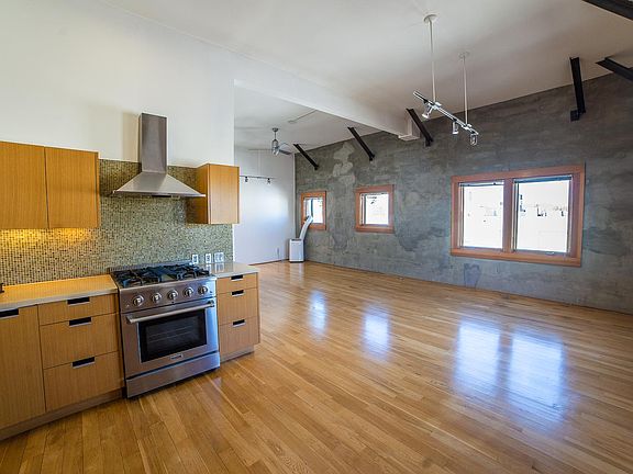 4th image of 8 Brooks Ave APT 14