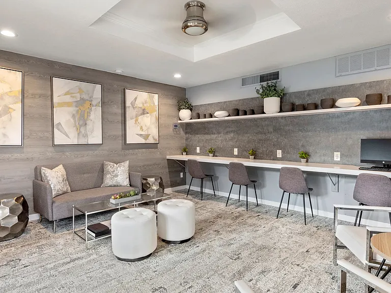 Elevate your productivity in our chic Wi-Fi lounge with lightning-fast internet and complimentary printing. Live, work, and play in style at Beacon at 601.