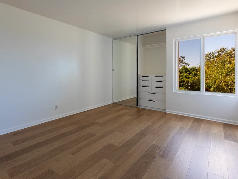 Channel View Apartments — Photo 45