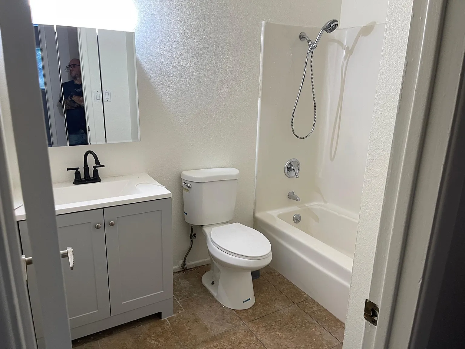 3 bed, 1160 sqft, $1,800 — Photo 4