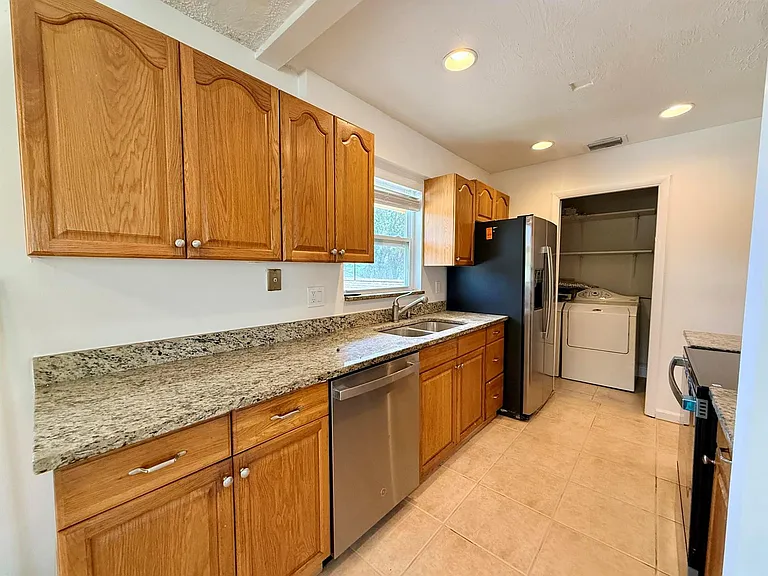 3362 SE Jefferson St — Photo 8