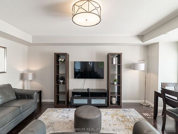 3rd image of 2614 Dashwood Dr #17
