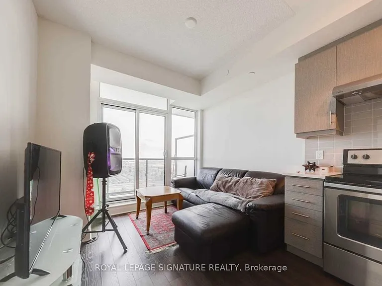 17 Zorra St #1407 — Photo 4
