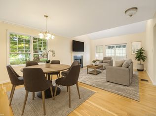 5 Peach Orchard Hl, Plainville, CT 06062