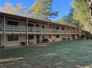 2820 Pelham Pl APT F, Winston Salem, NC 27106