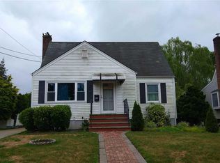 250 Lenox Dr, West Hempstead, NY 11552