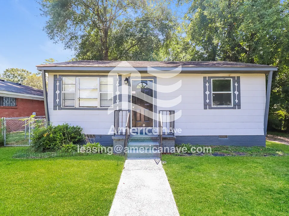 2515 Emmett Ave