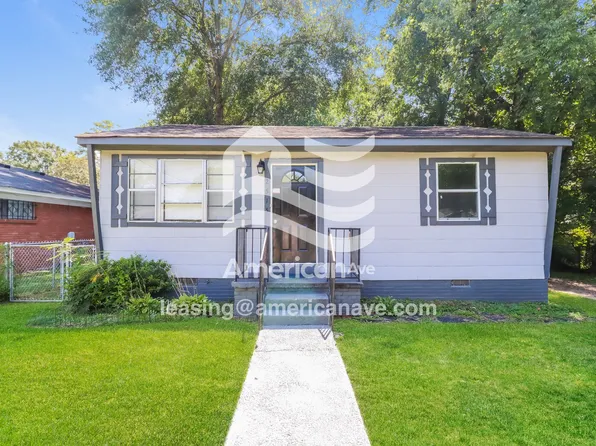 2515 Emmett Ave, Jackson, MS 39213