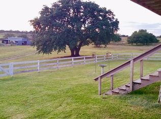 1770 W Turkey Ridge Ln, Harper, TX 78631