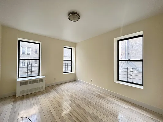 Rented by AZ REALTY NYC LLC | media 8