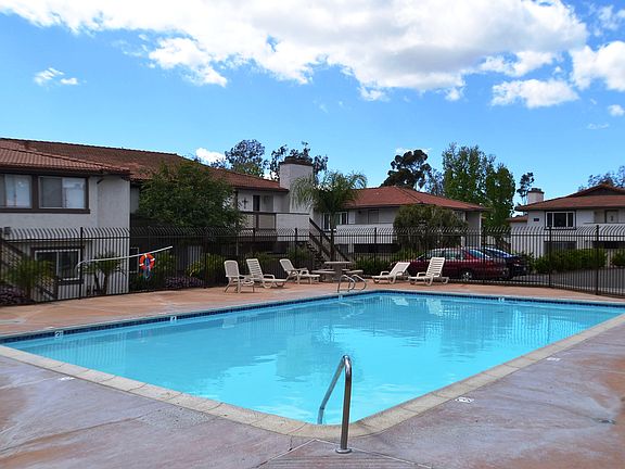 2nd image of 10235 Bell Gardens Dr Unit 5