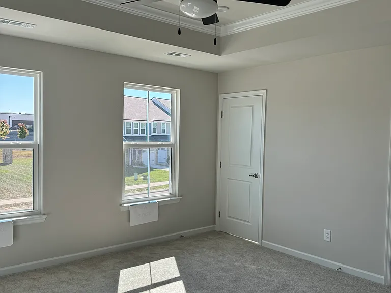 125 Primrose Ln — Photo 3
