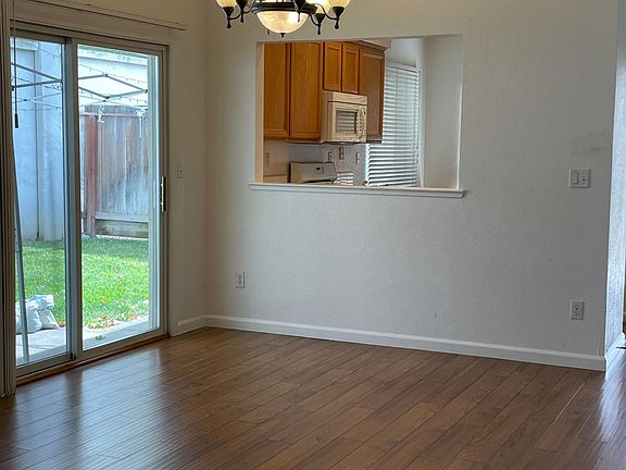 4th image of 5058 Vestry Ct
