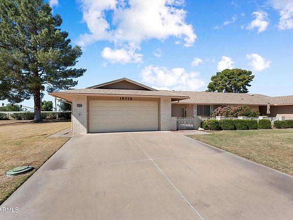 3rd image of 18018 N HIGHWOOD Court