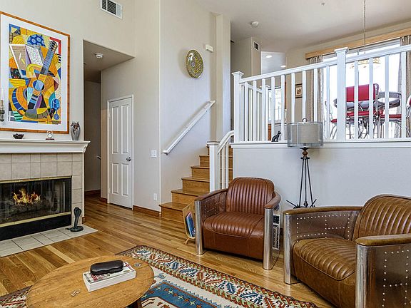 4th image of 2369 N Ventura Ave #50
