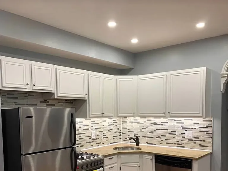 100 Manhattan Ave #2 — Photo 4