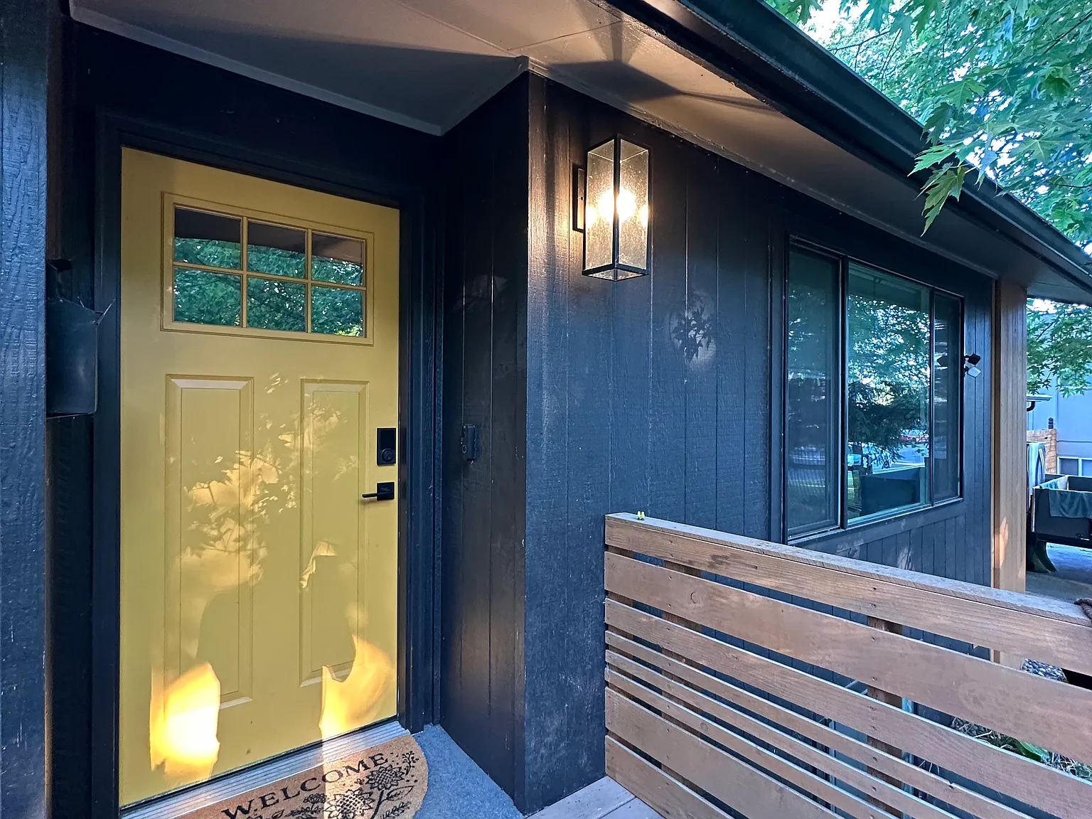 3 bed, 1.5 bath, 1340 sqft, $2,380 — Photo 3