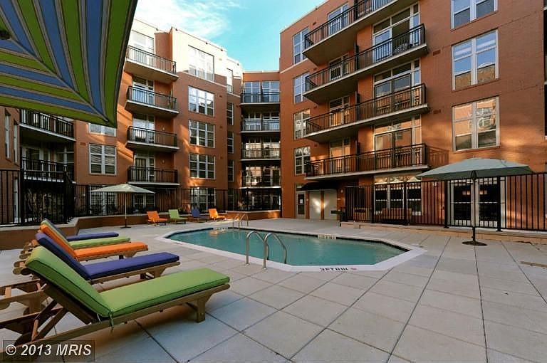 1st image of 2301 Columbia Pike