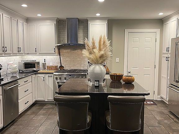 3rd image of 5310 Parkledge Ct