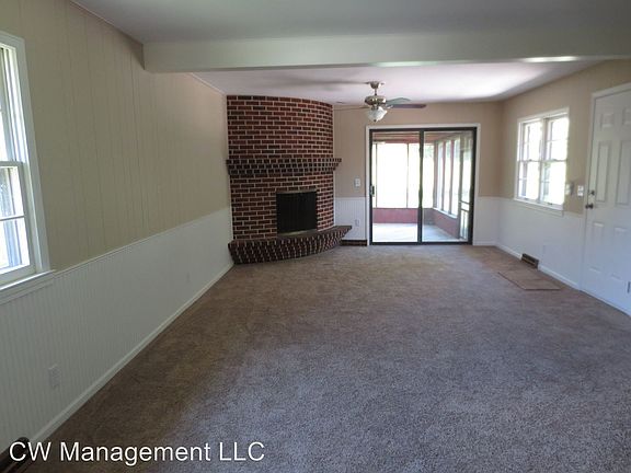 3rd image of 10710 Saint Catherines Ln
