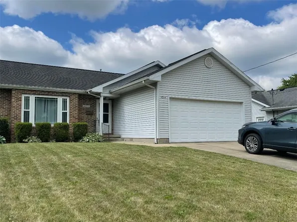 2020 Van Buren Ave, Charleston, IL 61920