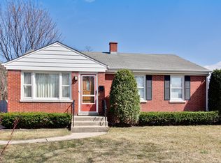 13 N Ridge Ave, Mount Prospect, IL 60056