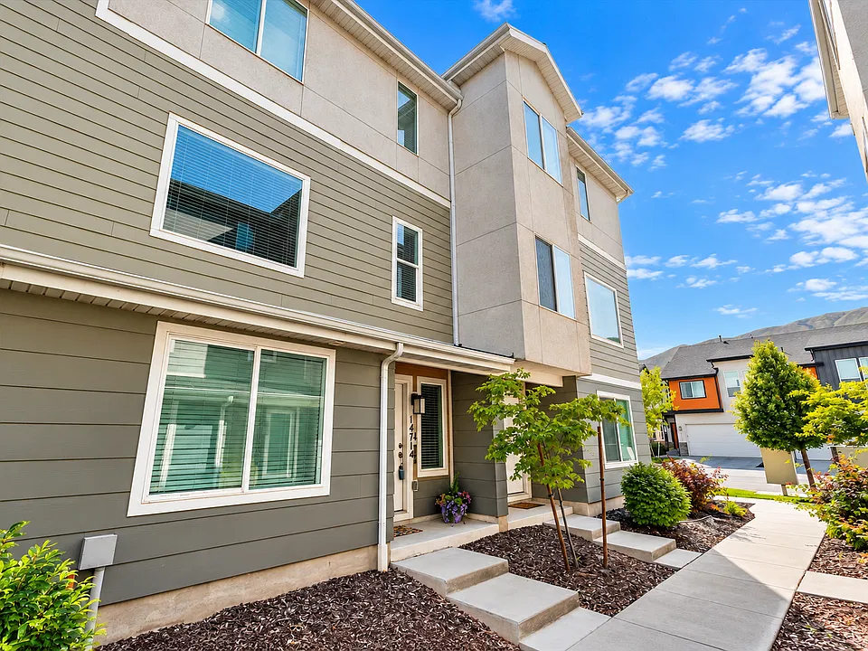 14714 S Rising Star Way