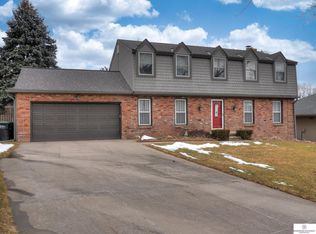 16706 Martha Cir, Omaha, NE 68130