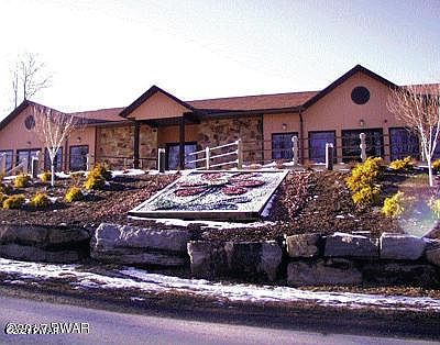 3rd image of 27 Wedge Dr