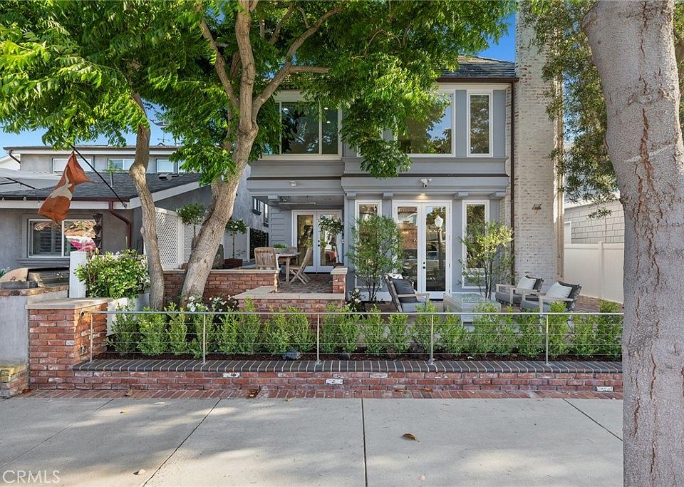 1st image of 2117 Miramar Dr