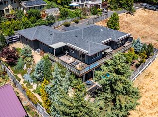 753 Wrights Creek Dr, Ashland, OR