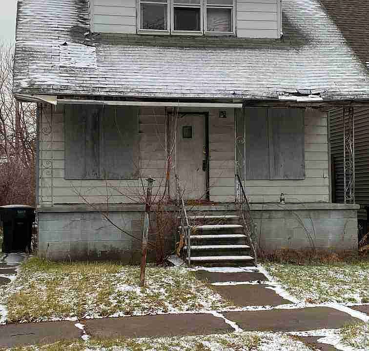 6356 Woodrow