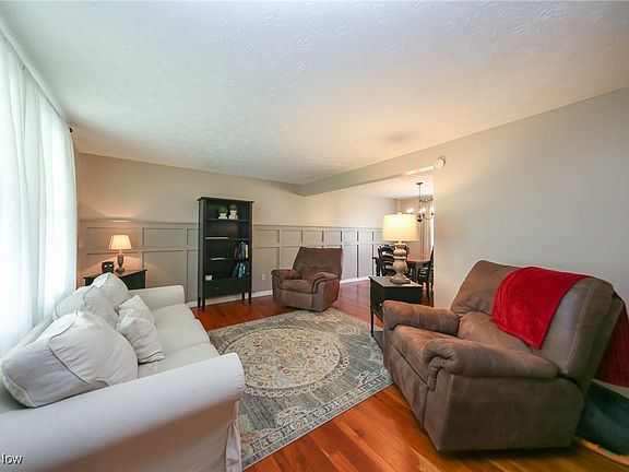 4th image of 2642 Elizabeth Dr