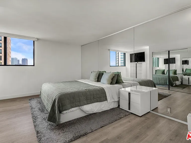 10535 Wilshire Blvd #1014 — Photo 12