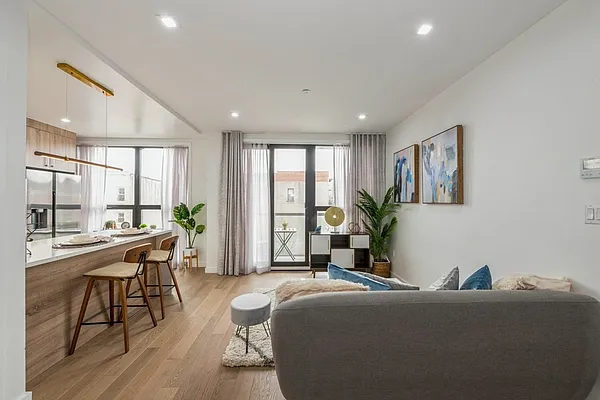 Sold by E Realty International Corp | media 13