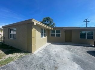 560 NW 17th St, Pompano Beach, FL 33060