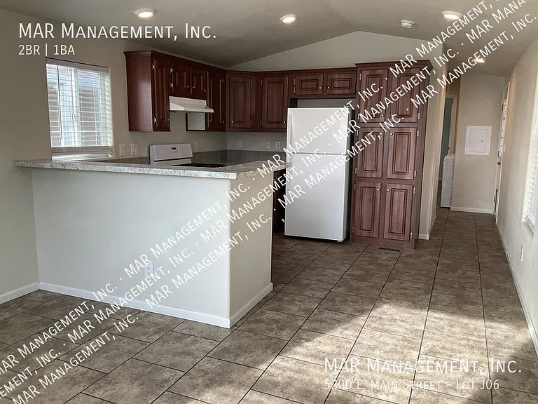 5200 E Main St #J06 — Photo 4