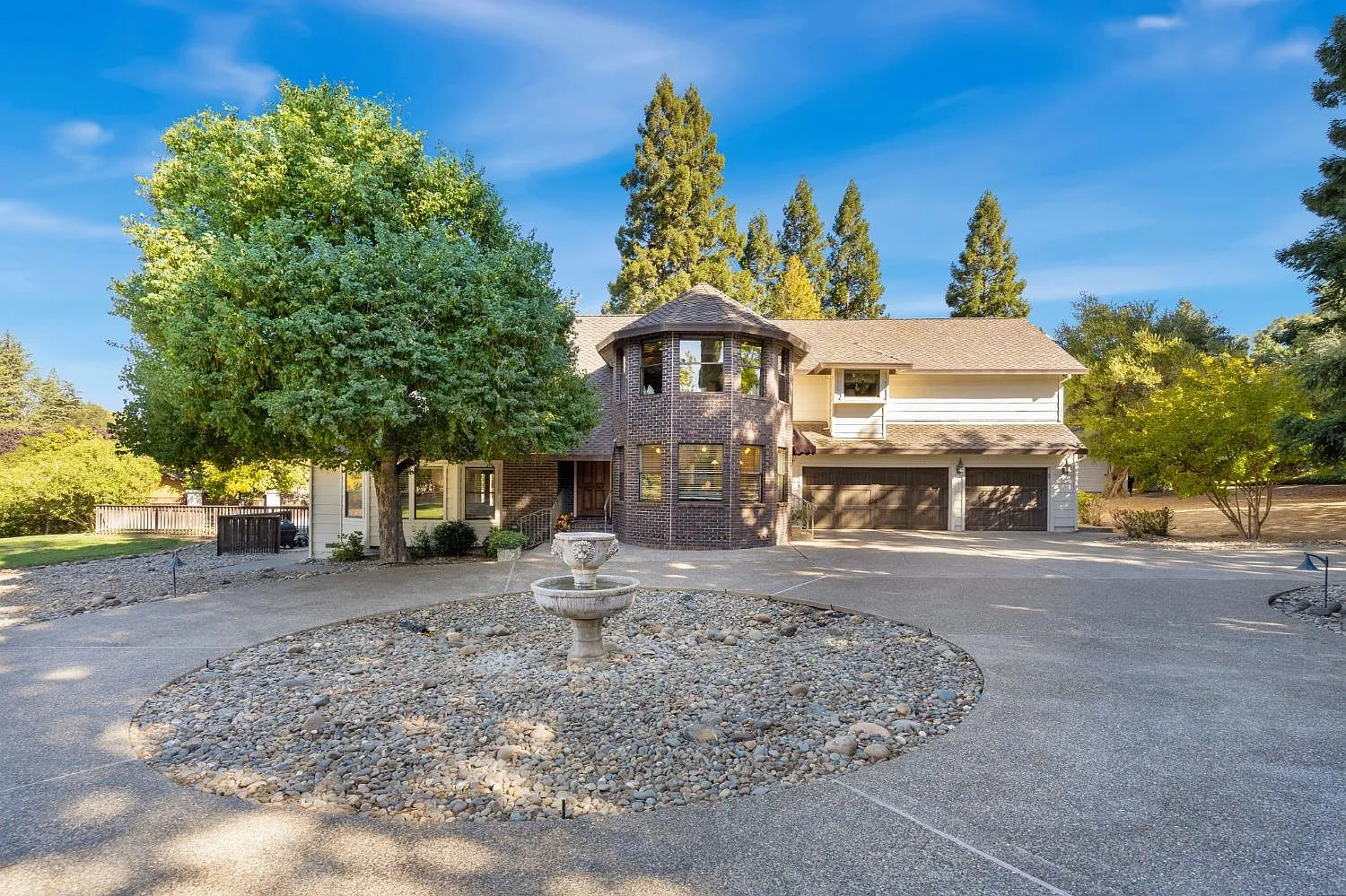 8747 Sharmead Way photo 1
