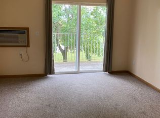 1105 S Prospect Dr #210, Toledo, IA 52342