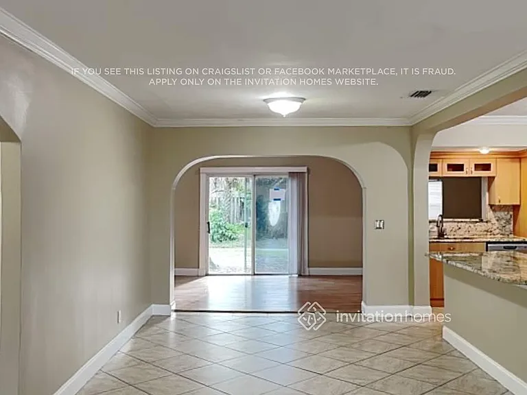 1920 N 53rd Ave — Photo 5