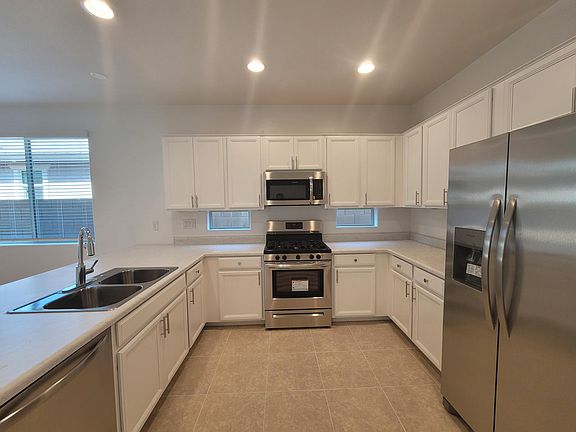 3rd image of 2235 W Minton St