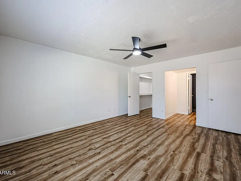 2602 E Charleston Ave — Photo 7