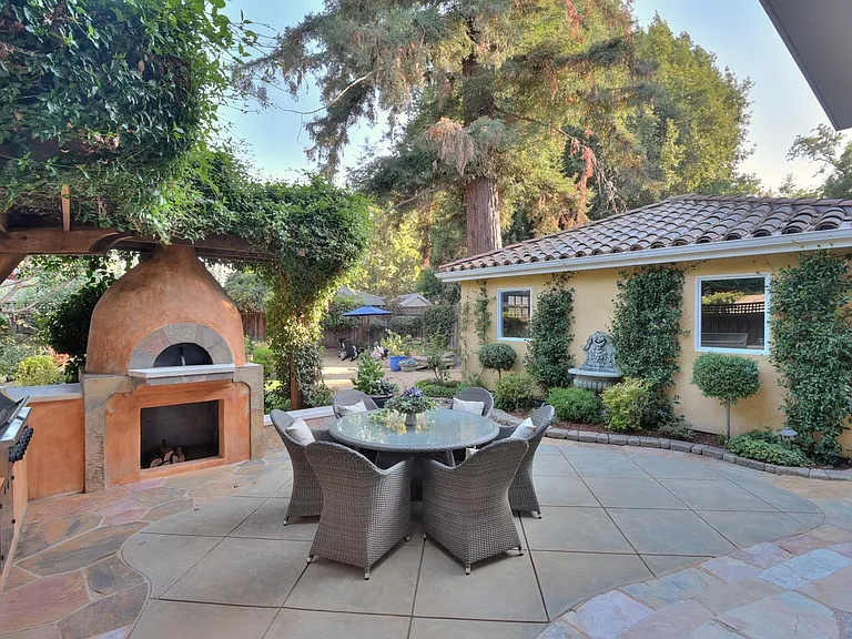 1190 Willow Glen Way — Photo 50