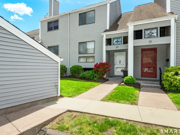 29 Crossroads Lane #29, Glastonbury, CT 06033