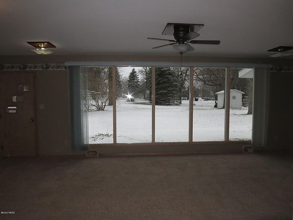 5th image of 413 9th Ave S